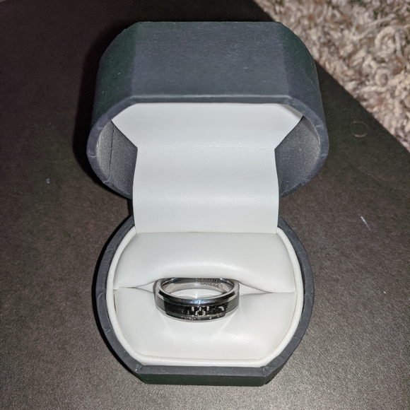 Men's Tunsten Wedding Band Sz 10 - Picture 3 of 12